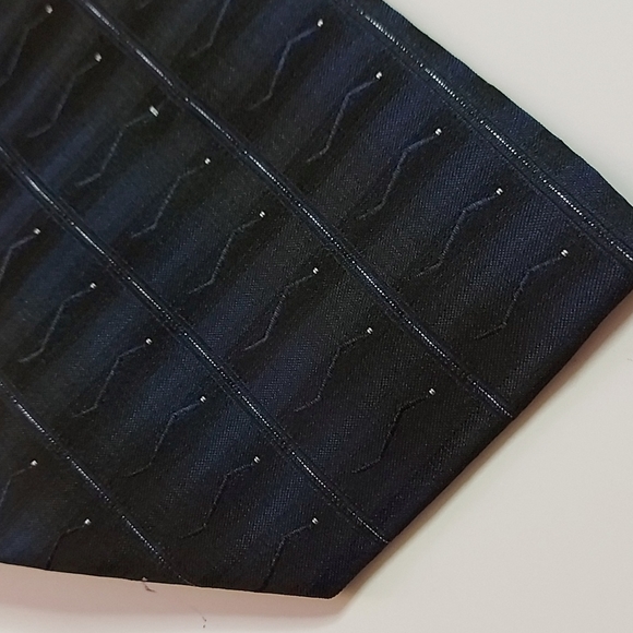 Set of 4 100% vintage silk ties - Picture 10 of 11